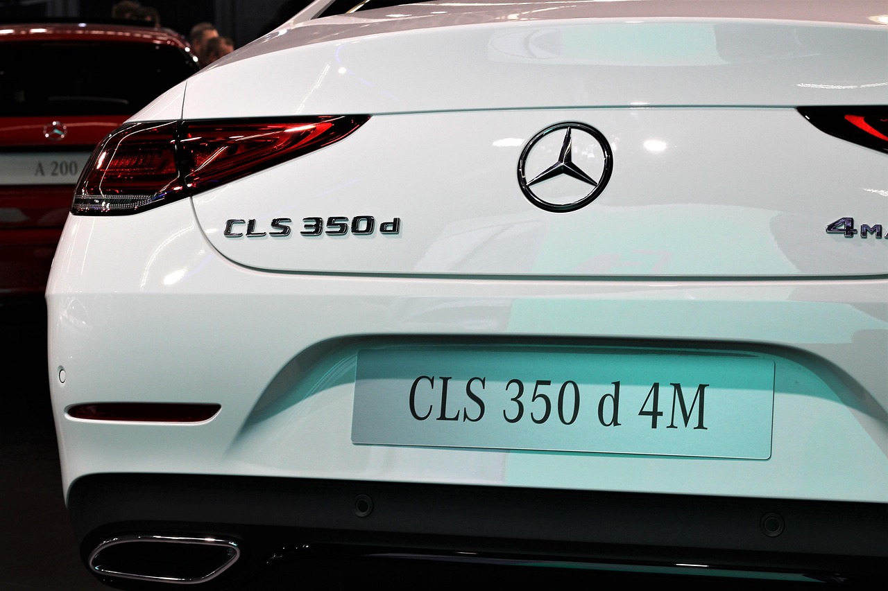 荣威350汽车-荣威350汽车模型2015款 荣威350汽车-荣威350汽车模型2015款