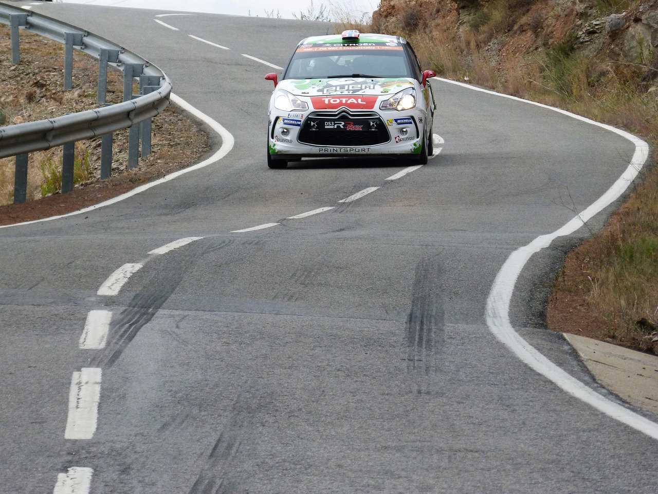 “wrc2011	” wrc2011游戏下载？