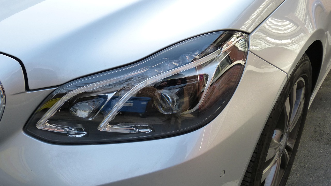 奔驰c级异味-奔驰c有烧焦的味道 奔驰c级异味-奔驰c有烧焦的味道